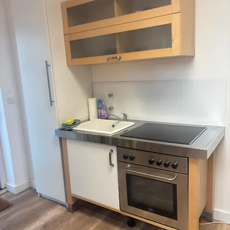 Nah Flughafen, Messe, Arena, Dome * 뒤셀도르프