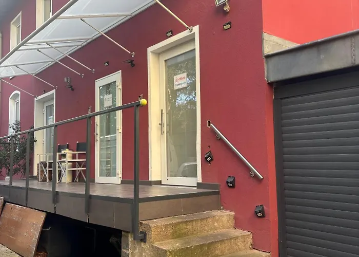 Nah Flughafen, Messe, Arena, Dome *